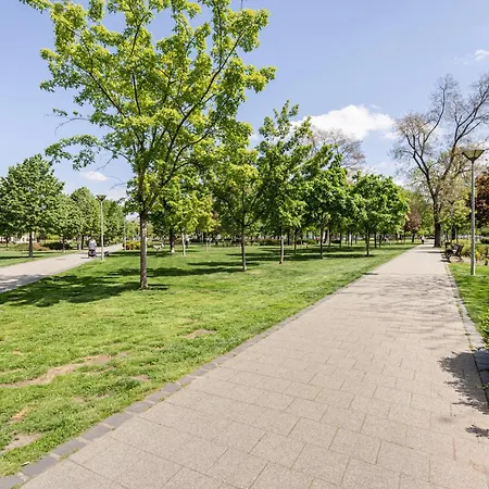 Fiumei Essence * Budapest