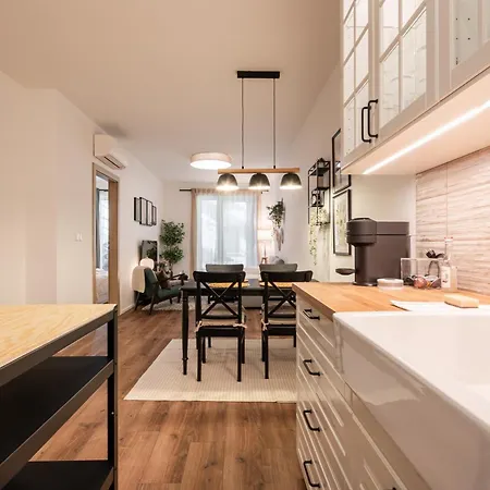 Lejlighed Fiumei Essence *